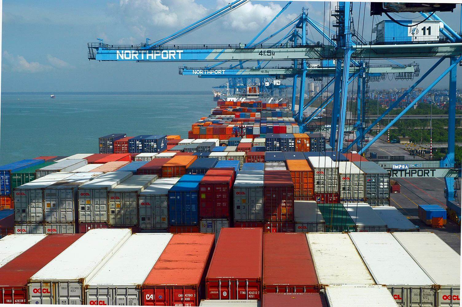 Fasa Kedua Pelepasan Barangan Bukan Keperluan Asas di Pelabuhan Pelabuhan Utama Negara